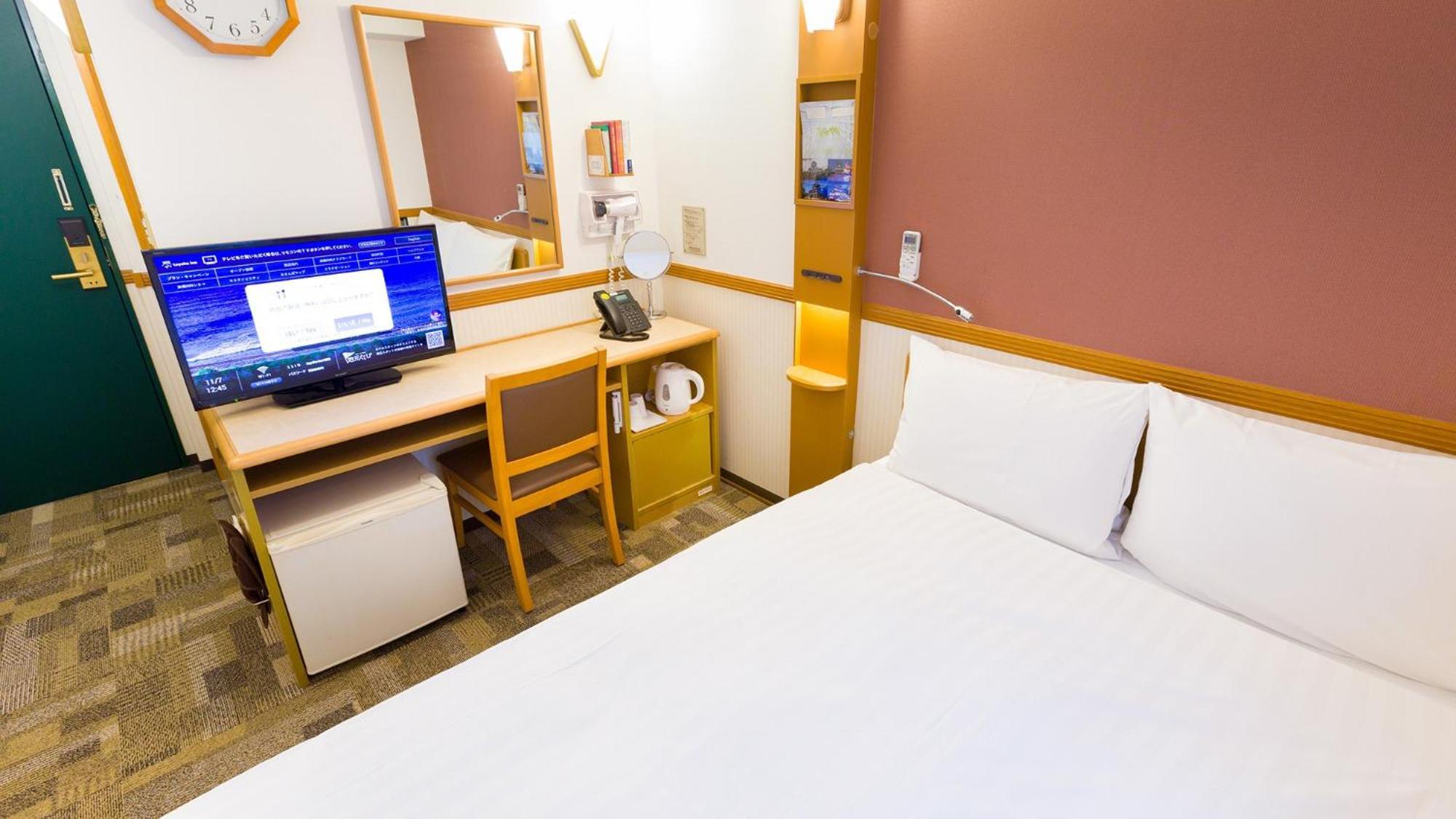 Toyoko Inn Takasaki Eki Nishi Guchi No 2 객실 사진