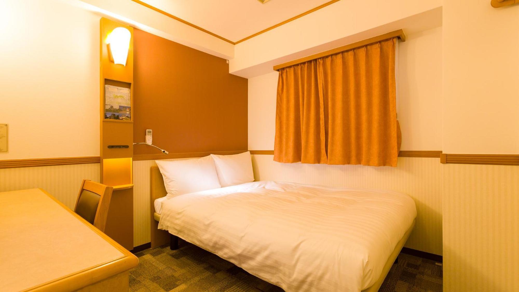 Toyoko Inn Takasaki Eki Nishi Guchi No 2 객실 사진