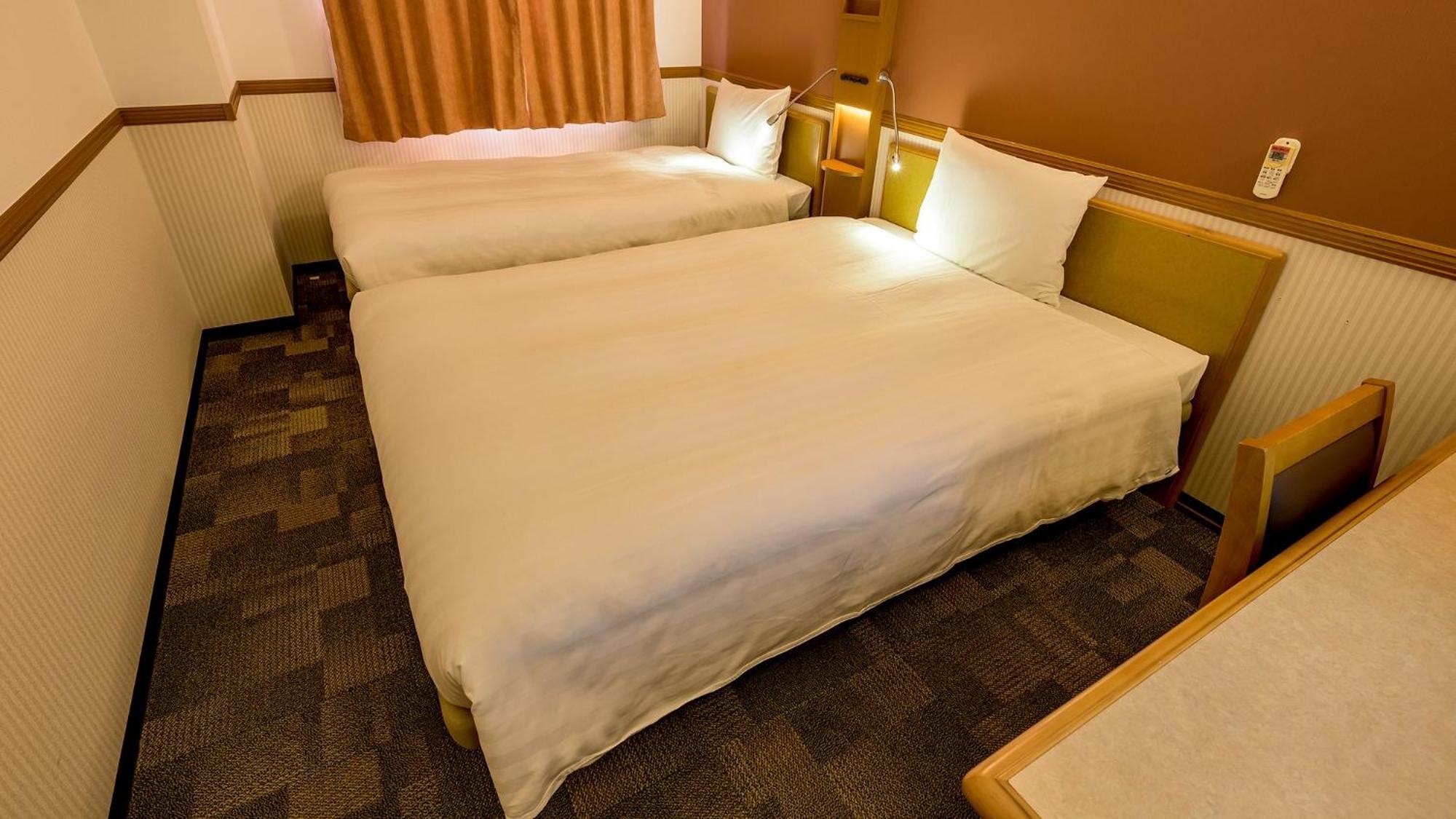 Toyoko Inn Takasaki Eki Nishi Guchi No 2 객실 사진