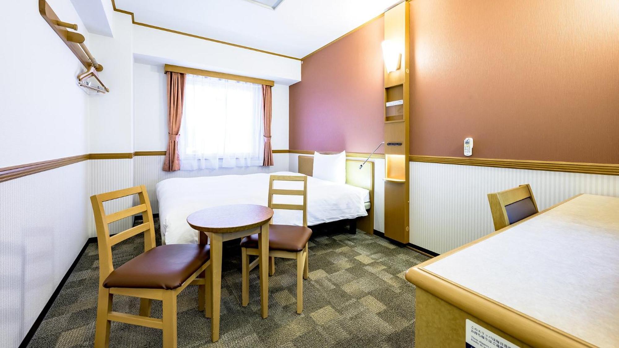 Toyoko Inn Takasaki Eki Nishi Guchi No 2 객실 사진