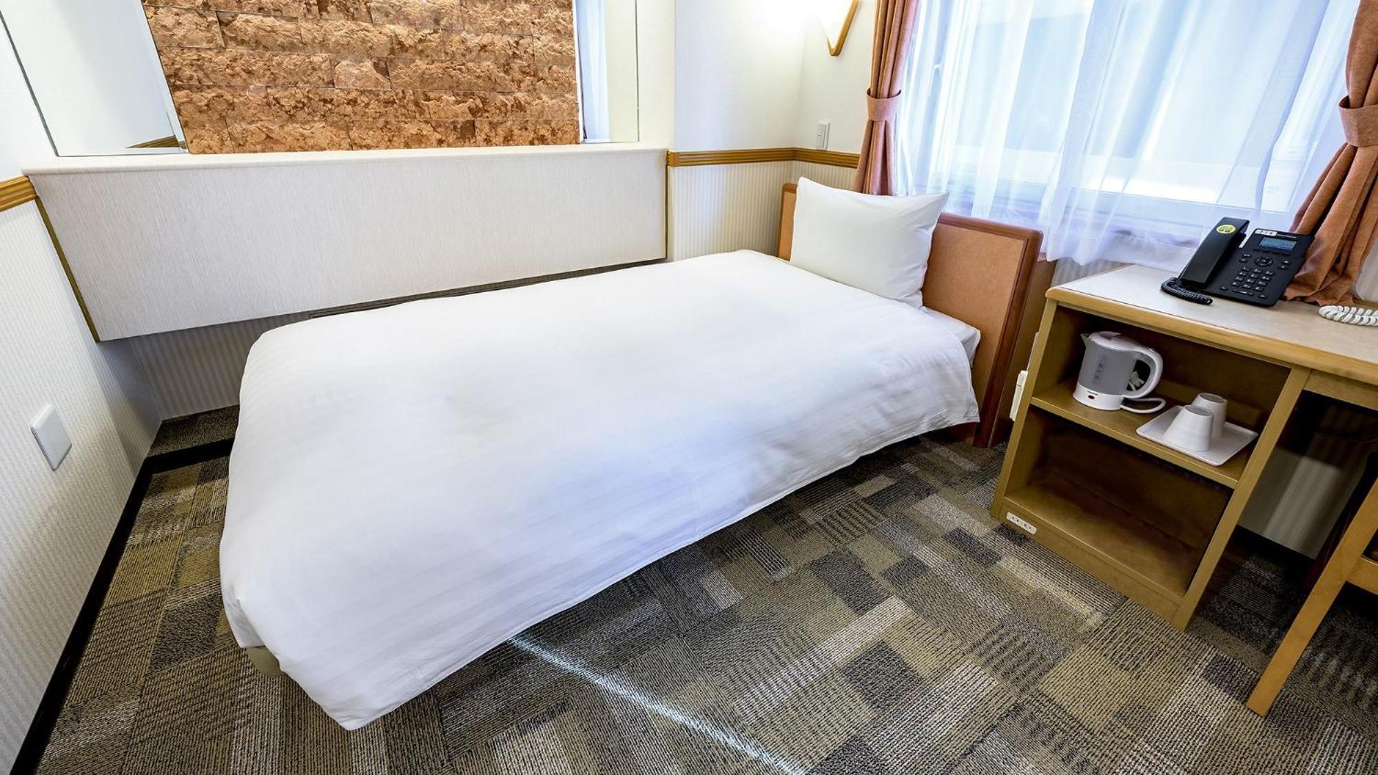 Toyoko Inn Takasaki Eki Nishi Guchi No 2 객실 사진