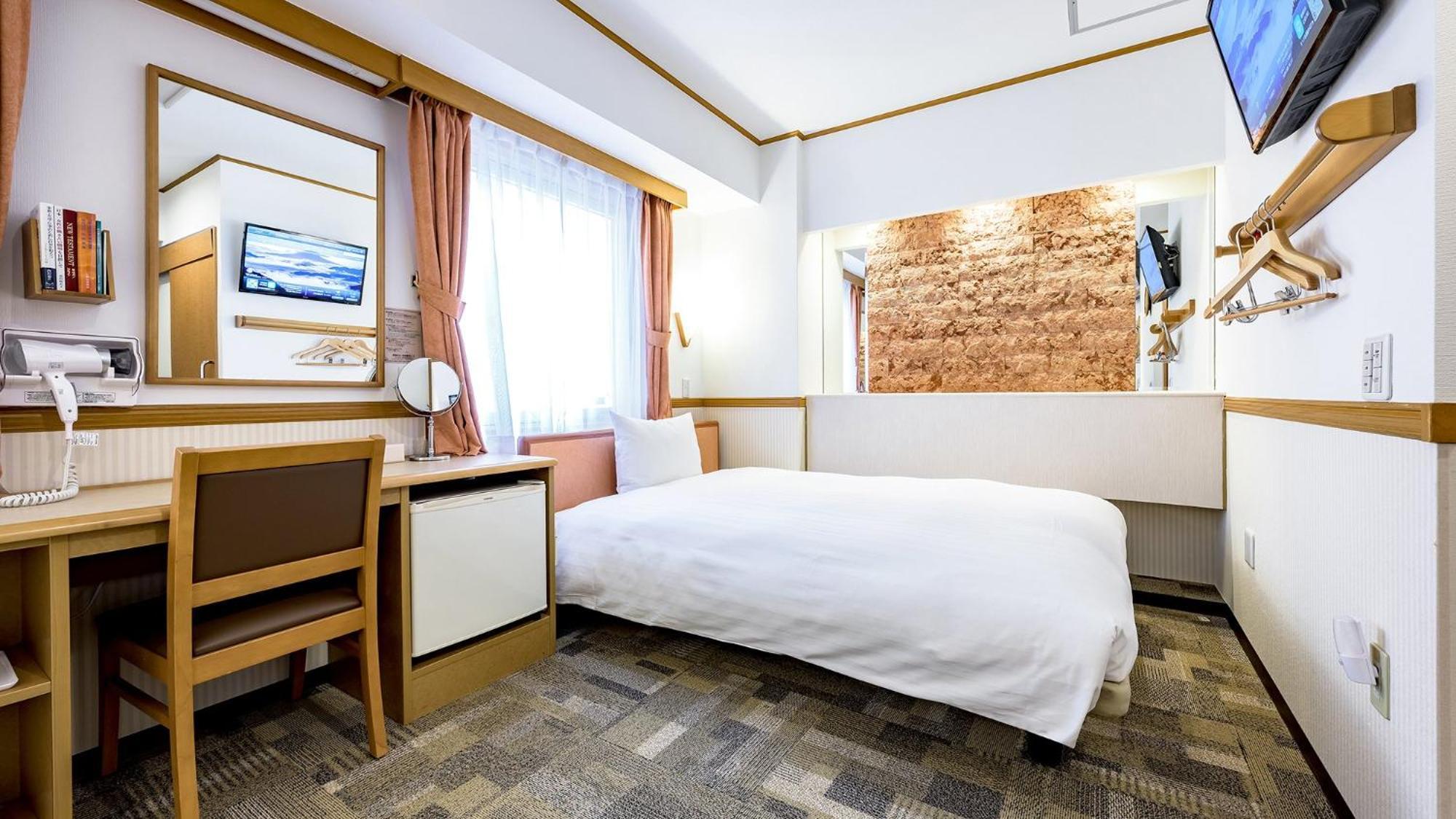 Toyoko Inn Takasaki Eki Nishi Guchi No 2 객실 사진