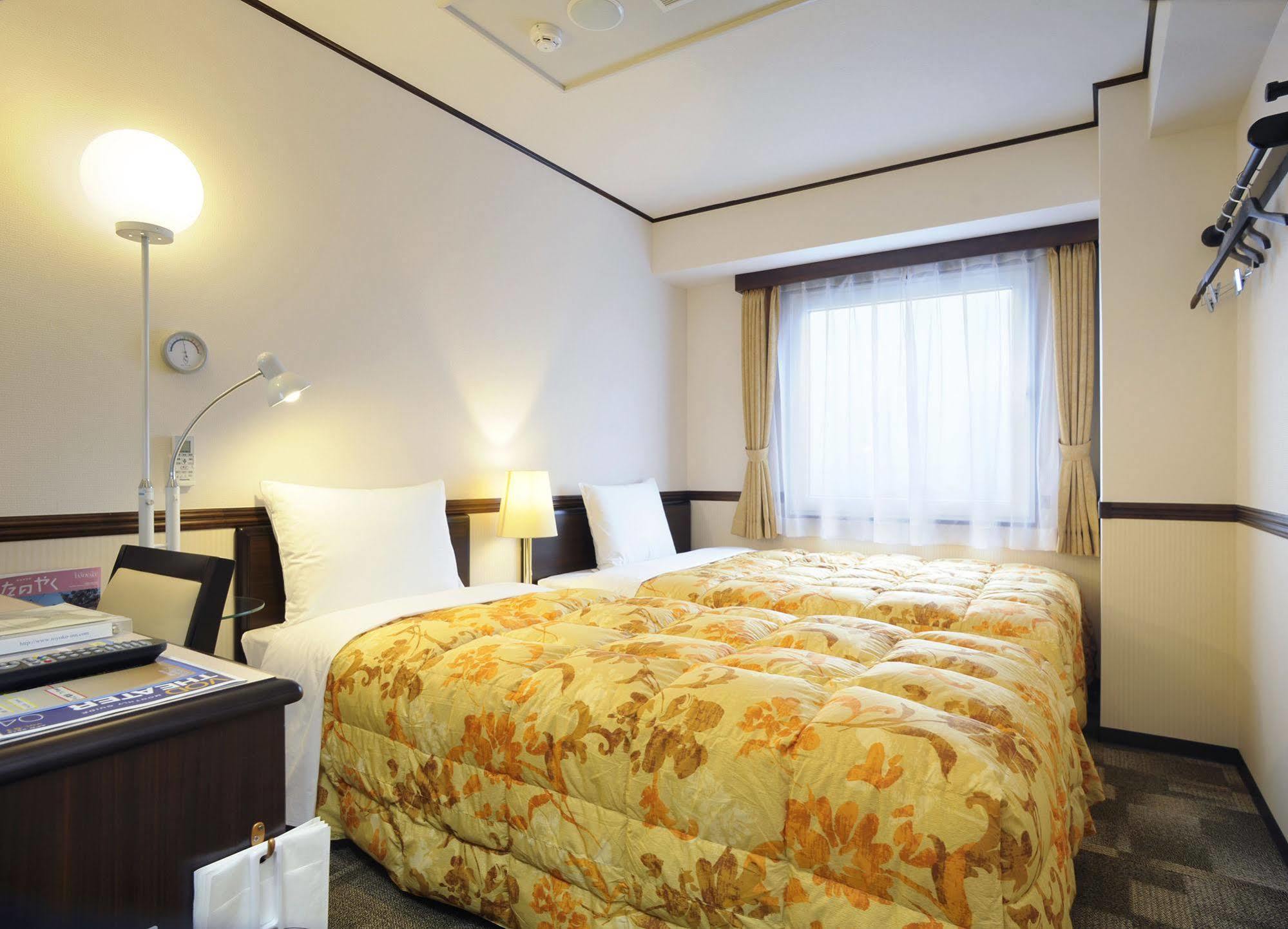 Toyoko Inn Takasaki Eki Nishi Guchi No 2 외부 사진