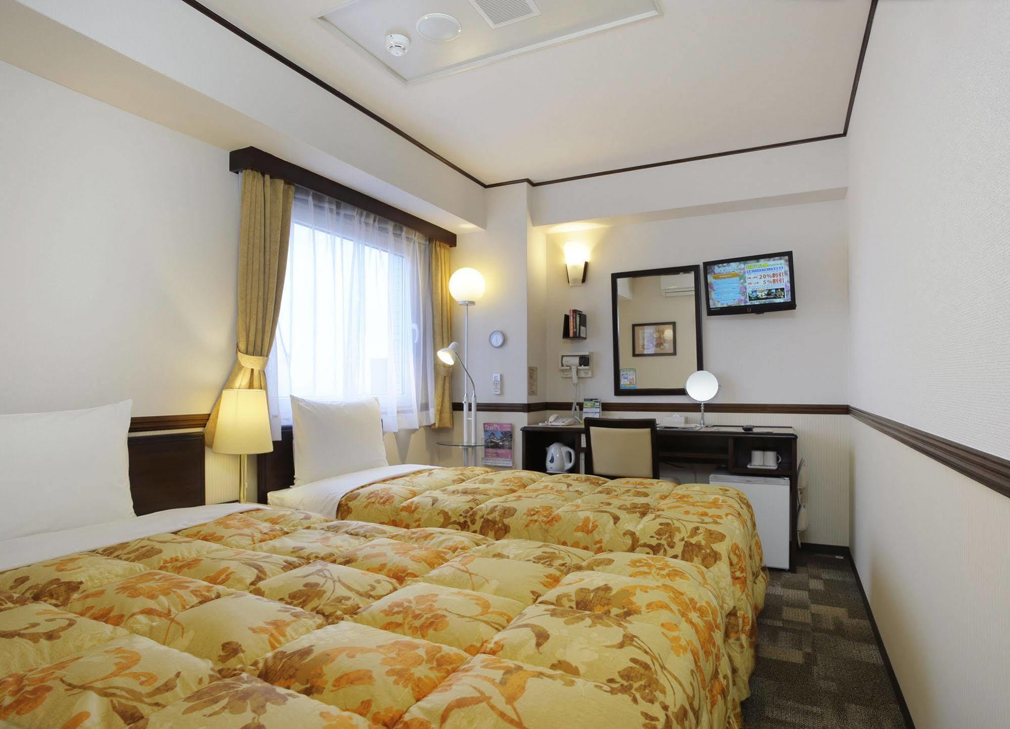 Toyoko Inn Takasaki Eki Nishi Guchi No 2 외부 사진